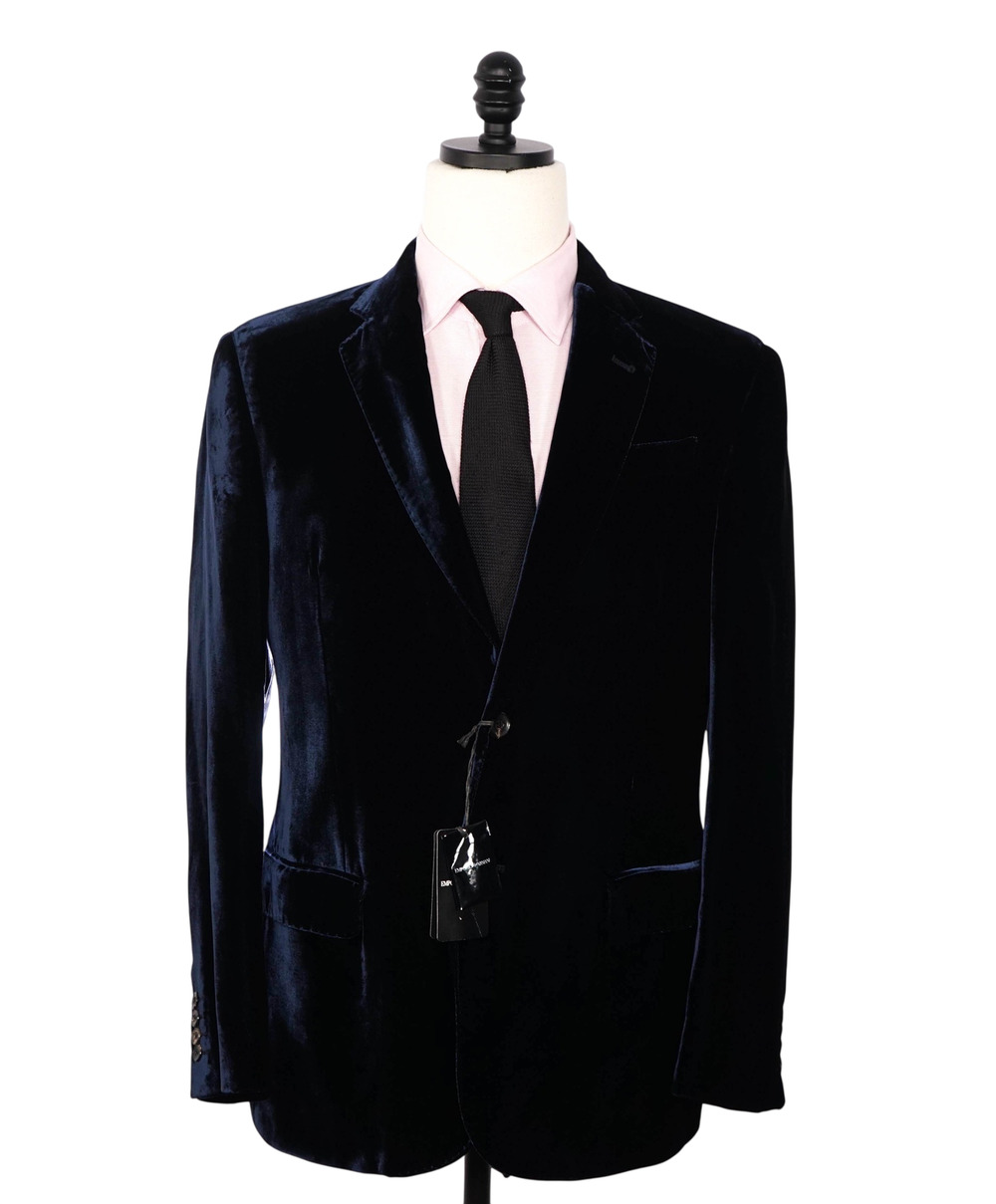 $2,995 EMPORIO ARMANI - Navy Blue Velvet "G LINE" Blazer - 40R